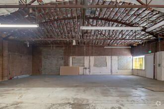 401 Park Ave W, Denver, CO for lease Interior Photo- Image 2 of 7