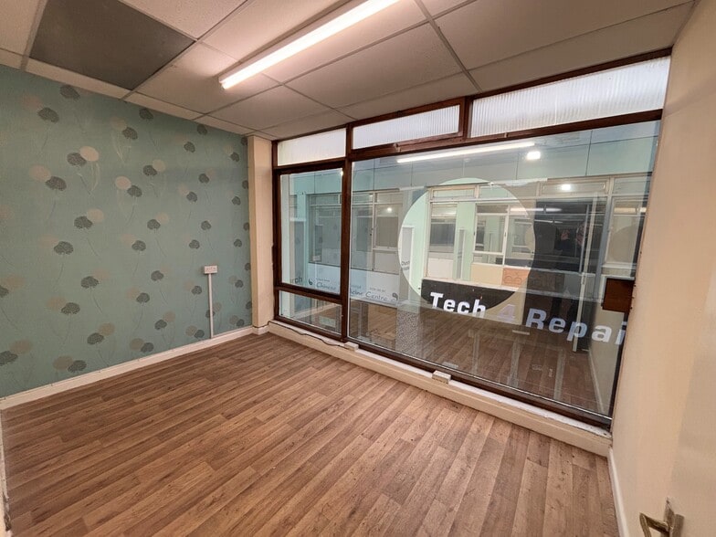 1-18 Church Arcade, Bedford for lease - Building Photo - Image 1 of 60