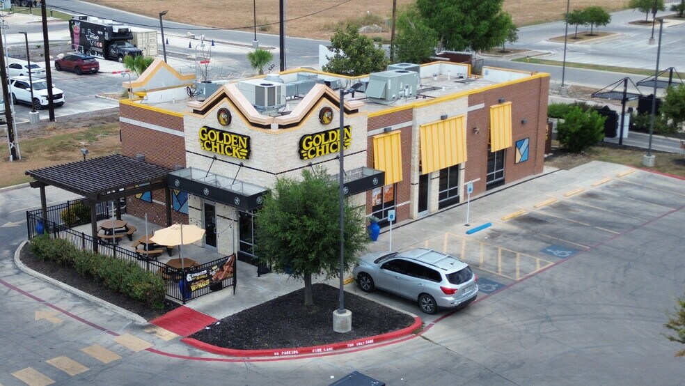 Golden Chick - 4 Stores - All or Part portfolio of 4 properties for sale on LoopNet.com - Building Photo - Image 1 of 4