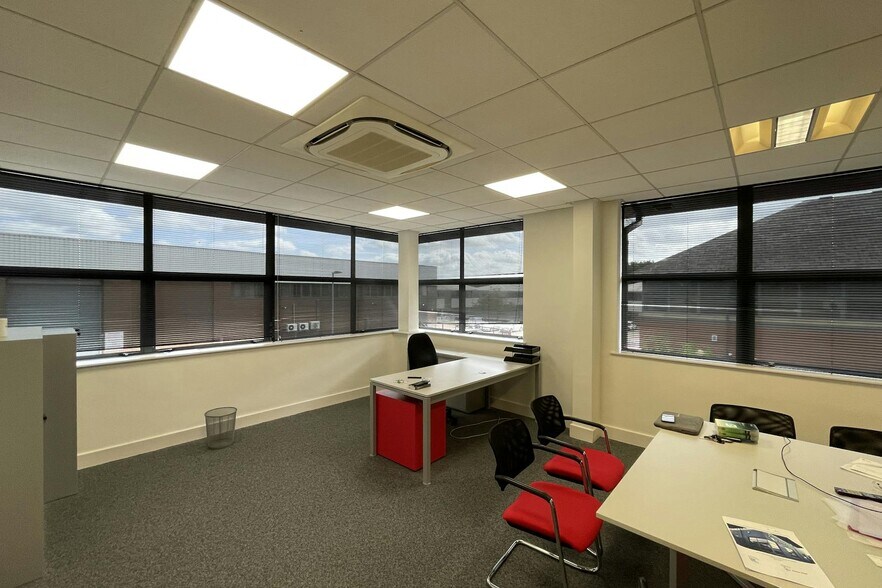 Alban Park, St Albans for sale - Interior Photo - Image 1 of 1