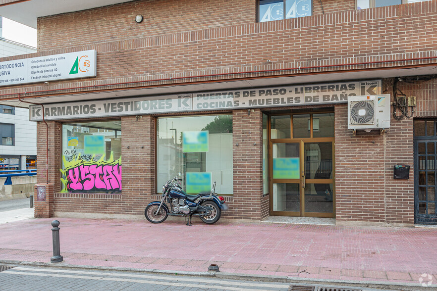 Calle Real, 38, Las Rozas de Madrid, Madrid for lease - Building Photo - Image 2 of 5