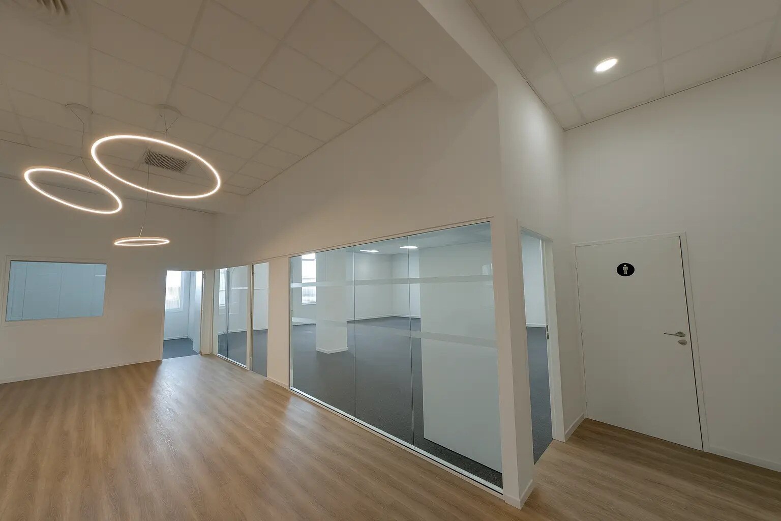 Office in Bétheny for sale Interior Photo- Image 1 of 8