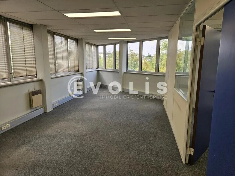 Office in Châtenay-Malabry for lease - Interior Photo - Image 2 of 8