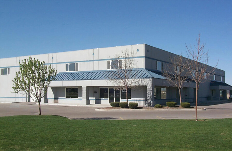 11915 W Executive Dr, Boise, ID for lease - Building Photo - Image 1 of 2