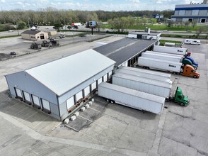 1560 W Raymond St, Indianapolis, IN for lease Building Photo- Image 2 of 8