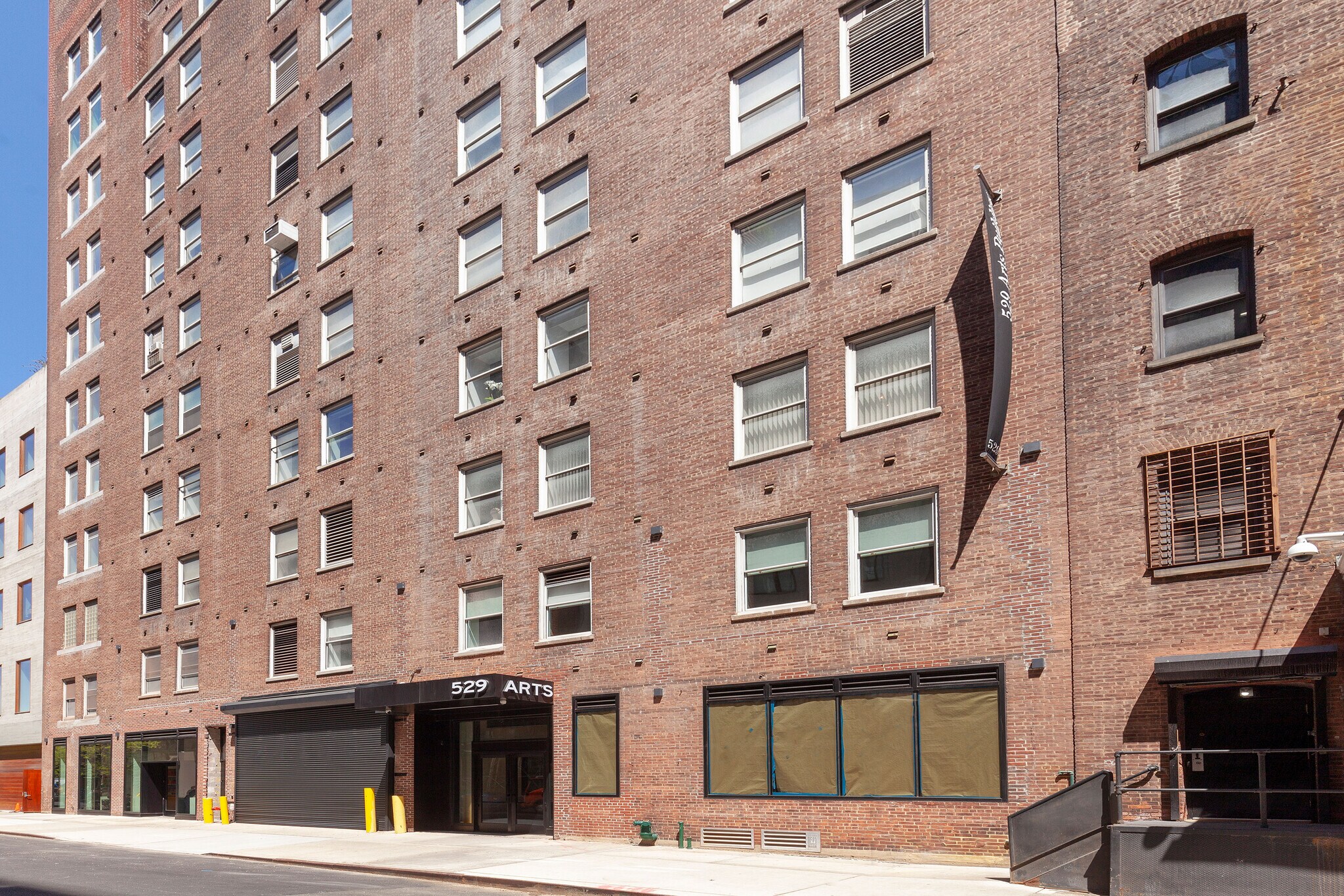 529-535 W 20th St, New York, NY for lease Building Photo- Image 1 of 7