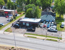 227 W 38th St, Indianapolis IN - Automotive Property