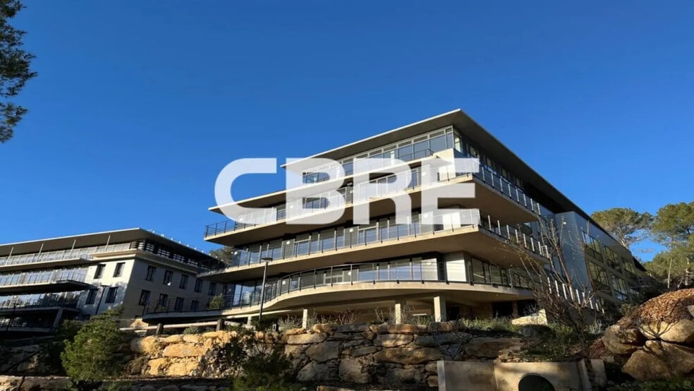 Office in SOPHIA ANTIPOLIS for lease - Building Photo - Image 1 of 17