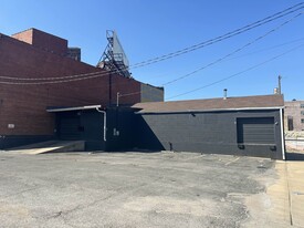 405 Broadway Blvd - Warehouse