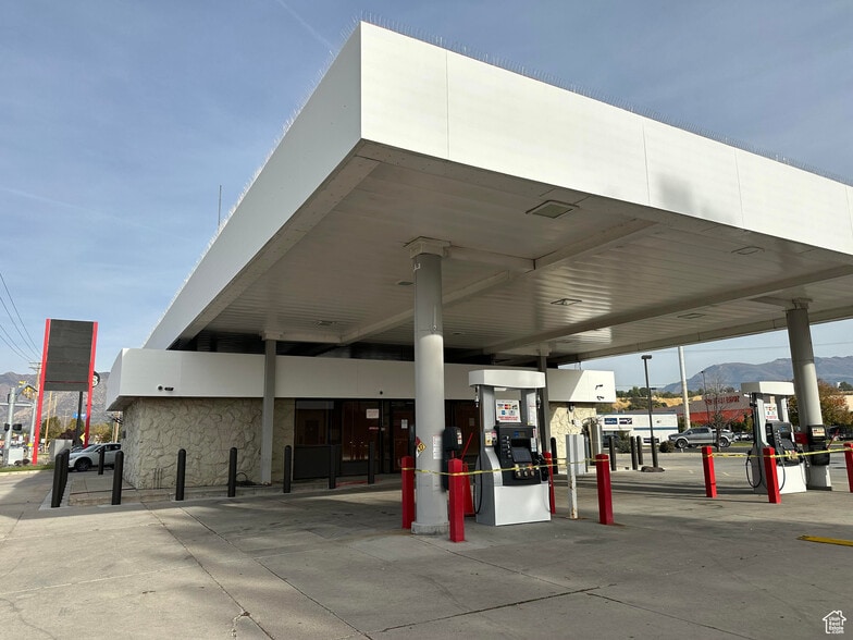 1055 W Riverdale Rd, Riverdale, UT for sale - Building Photo - Image 1 of 7