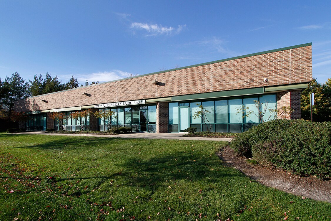 13420-13430 W 98th St, Lenexa, KS for sale Building Photo- Image 1 of 1