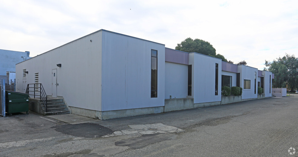 20788 Corsair Blvd, Hayward, CA for lease - Building Photo - Image 3 of 8