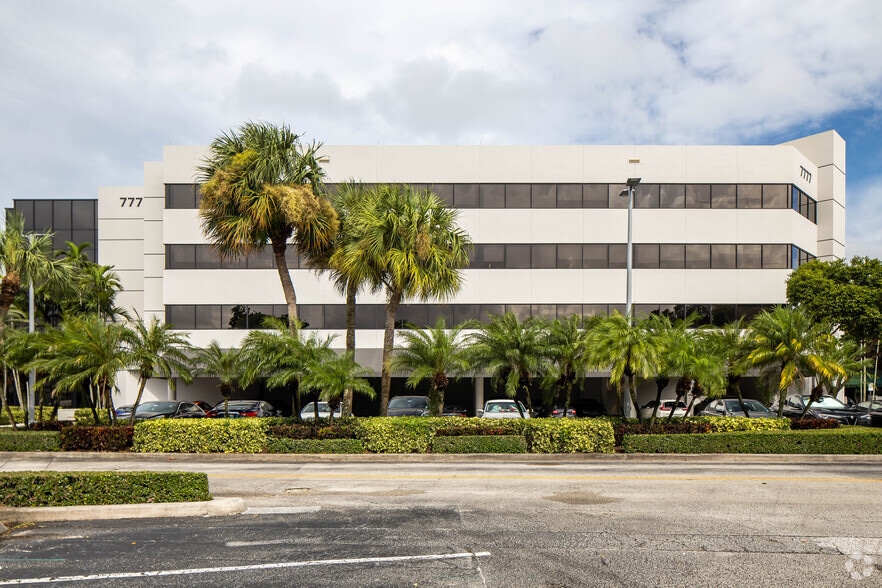 7777 Glades Rd, Boca Raton, FL for lease - Building Photo - Image 3 of 20
