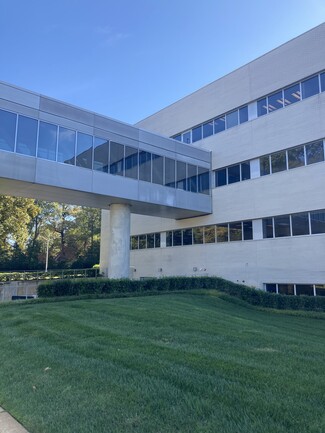 More details for 2000 Wade Hampton Blvd, Greenville, SC - Office for Sale