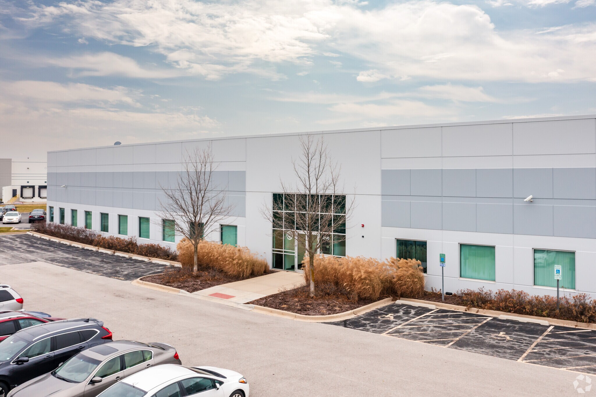 2520 Diehl Rd, Aurora, IL 60502 Industrial for Lease