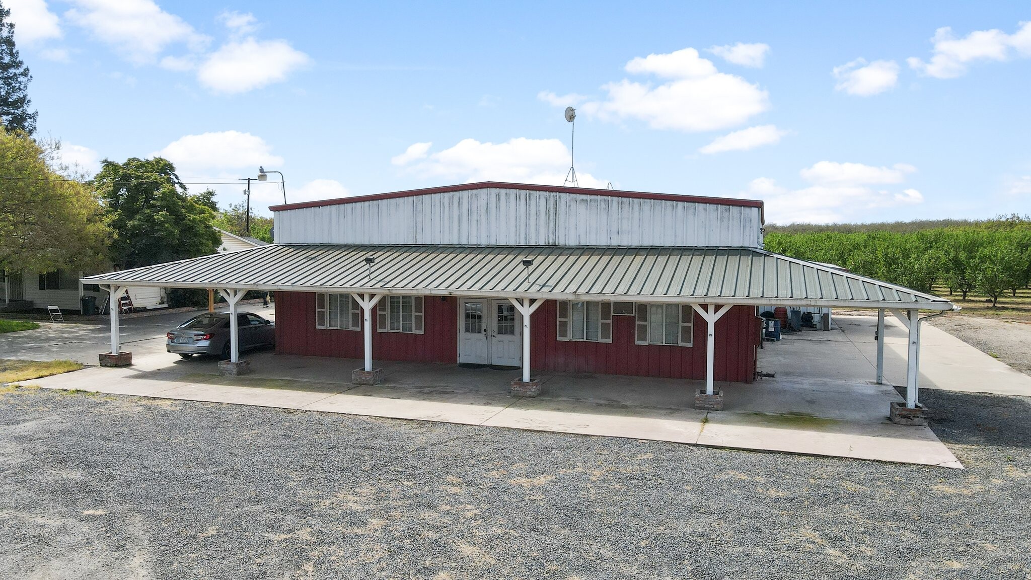 2618 Ladd Rd, Modesto, CA for lease Building Photo- Image 1 of 11