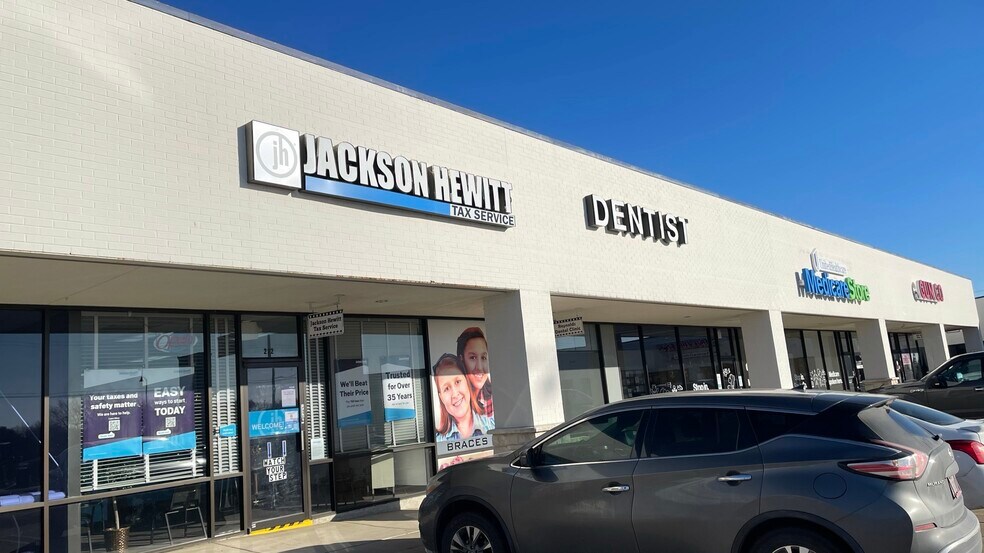 6242 Rufe Snow Dr, Fort Worth, TX 76148