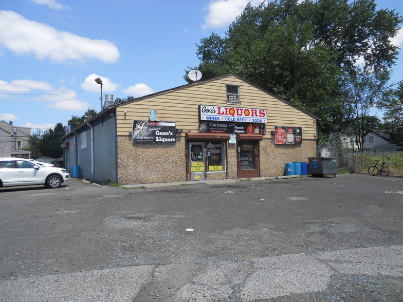 26-28 N Straight St, Paterson, NJ for sale - Building Photo - Image 1 of 1