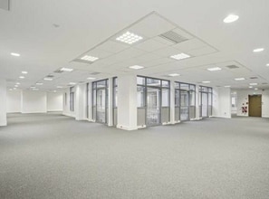 65 Rue Saint-Lazare, Paris for lease Interior Photo- Image 1 of 6