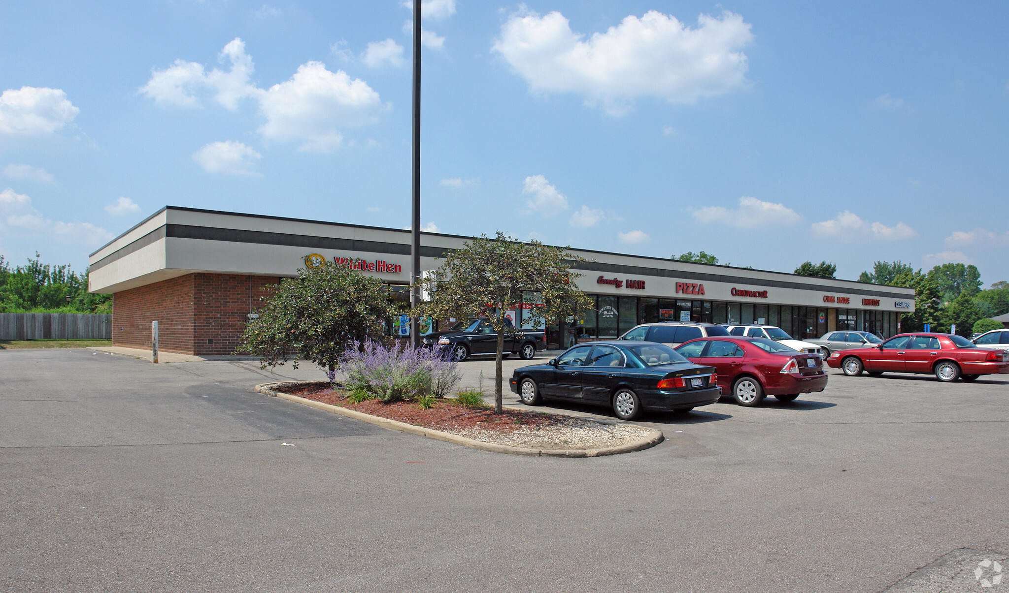 1024 McHenry Ave, Crystal Lake, IL 60014 - Retail for Lease | LoopNet.com