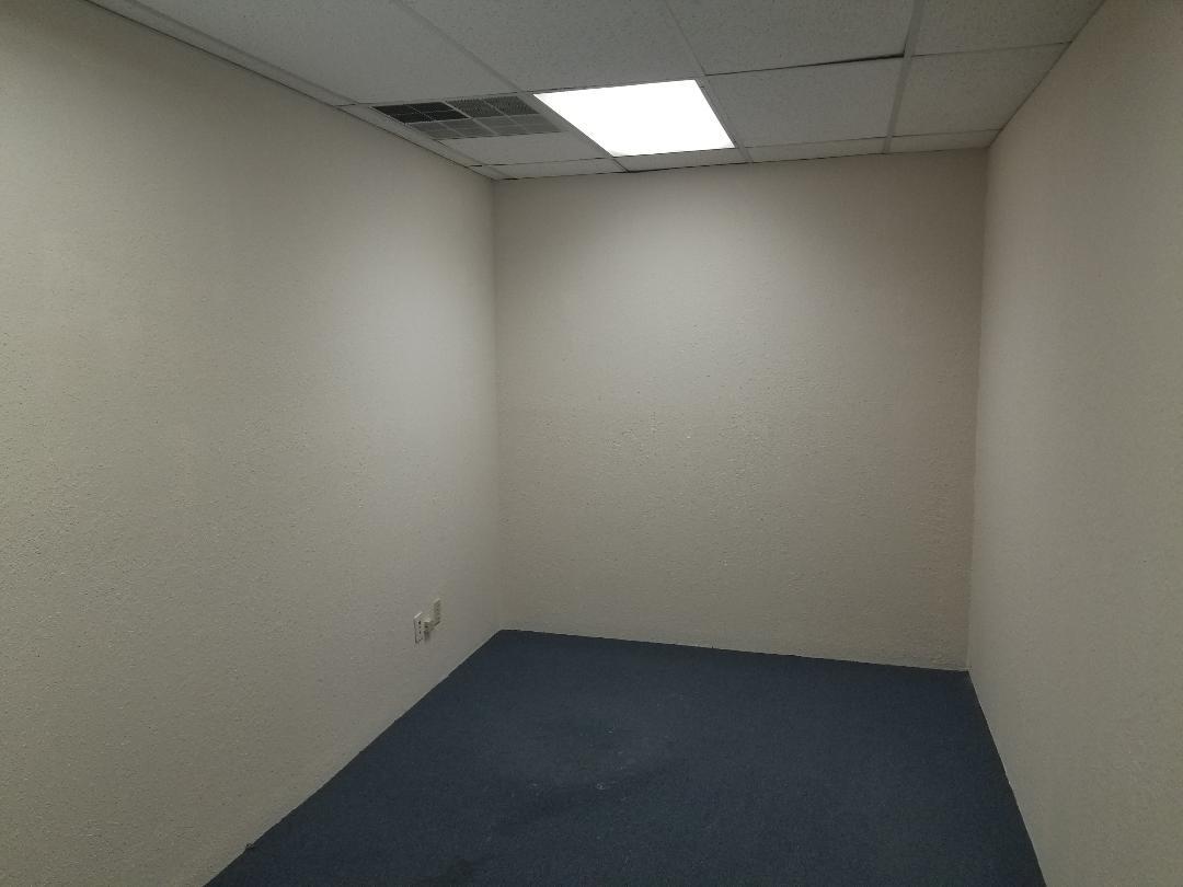 6500 Boeing Dr, El Paso, TX for lease Interior Photo- Image 1 of 8