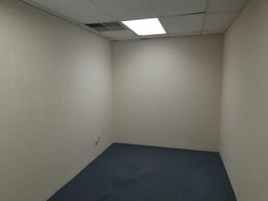 6500 Boeing Dr, El Paso, TX for lease Interior Photo- Image 1 of 8