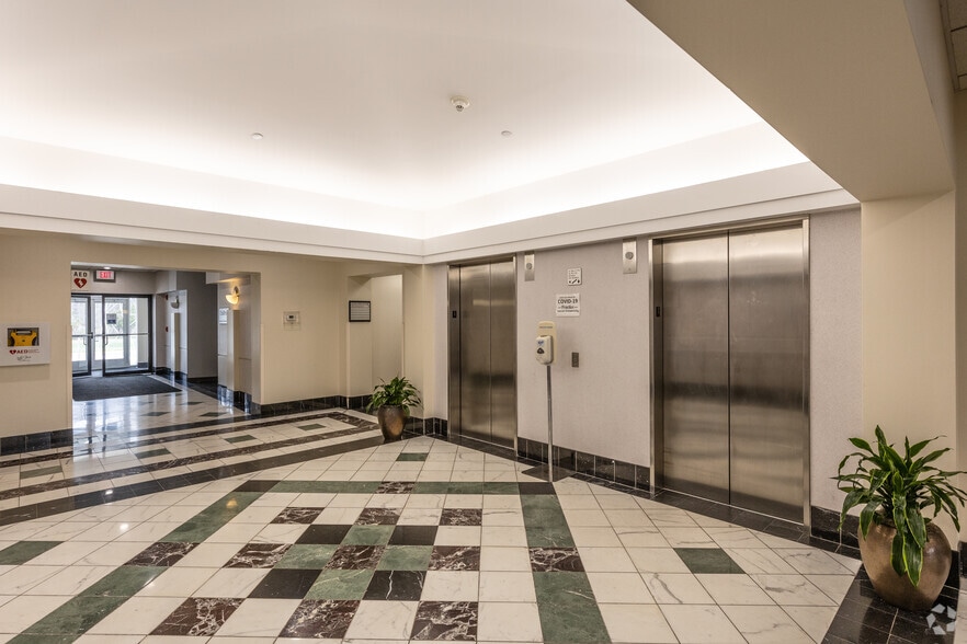 1009 Lenox Dr, Lawrenceville, NJ for lease - Lobby - Image 2 of 4