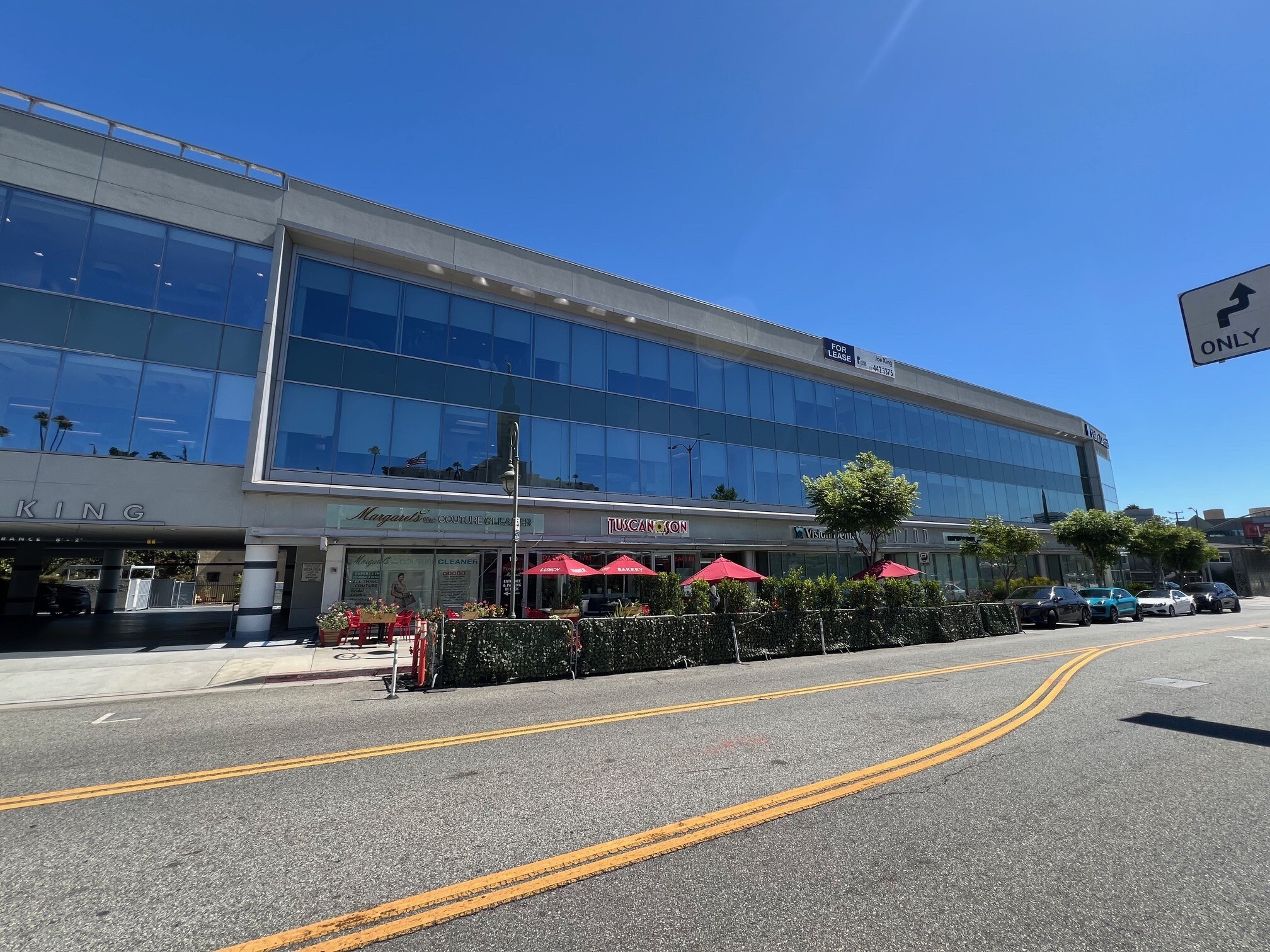 10700 Santa Monica Blvd, Los Angeles, CA for lease Building Photo- Image 1 of 2