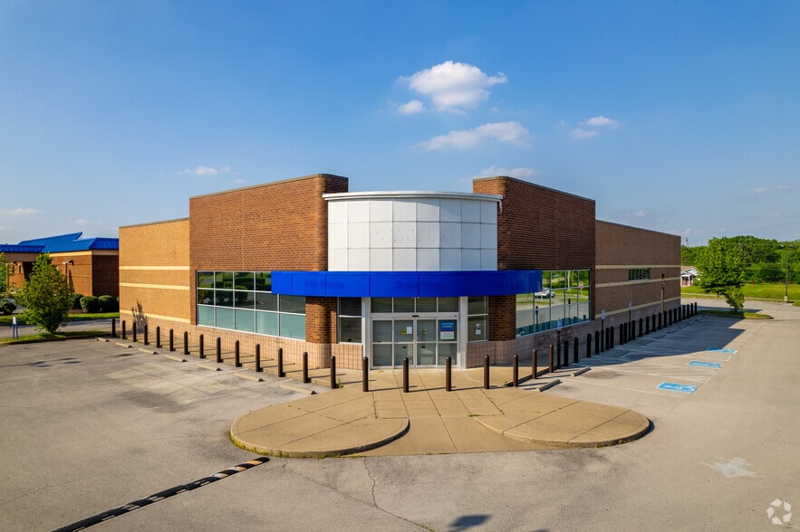 2626 Fort Campbell Blvd, Hopkinsville, KY for sale - Primary Photo - Image 1 of 18