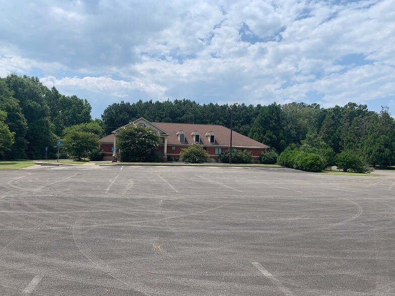 5865 New Calhoun Hwy NE, Rome, GA for sale - Building Photo - Image 1 of 1