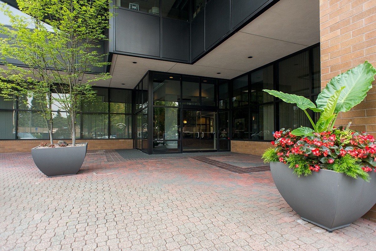 8625 SW Cascade Ave, Beaverton, OR for sale Building Photo- Image 1 of 1