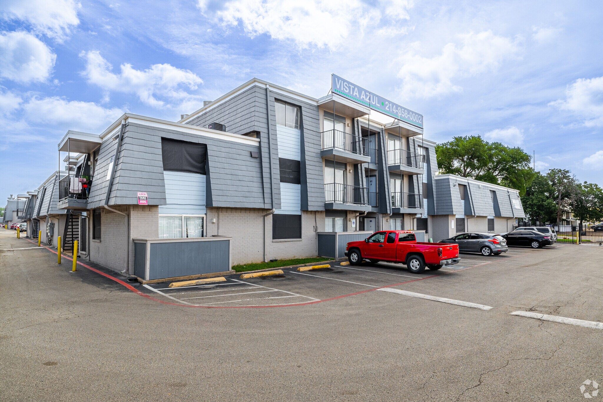 2911 Clydedale Dr, Dallas, TX for sale Primary Photo- Image 1 of 1