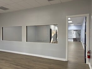 18070 S Tamiami Trl, Fort Myers, FL for lease Interior Photo- Image 2 of 16