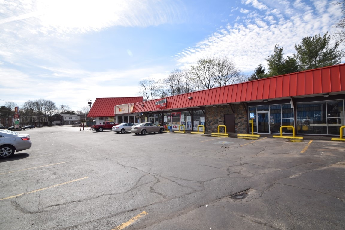 892 N Main St, Randolph, MA 02368