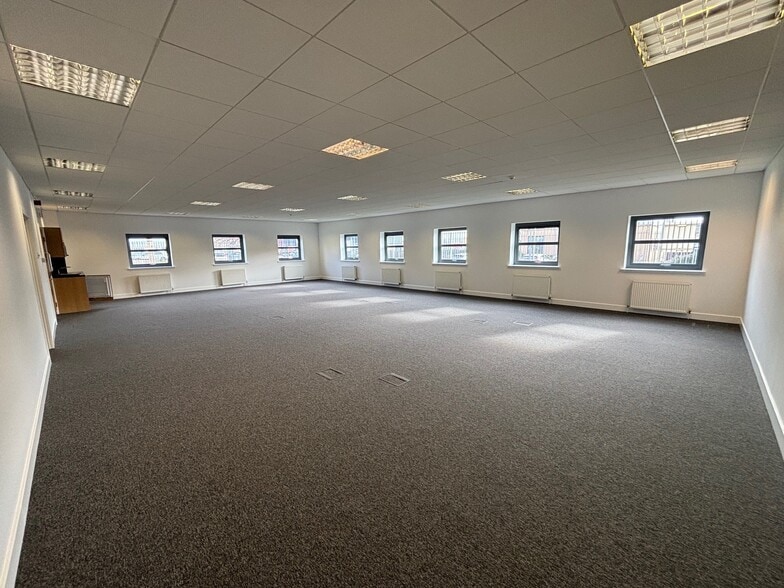 25-27 Dava St, Glasgow for lease - Interior Photo - Image 3 of 5