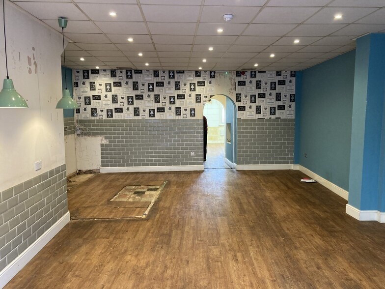 32 Sheep St, Rugby for lease - Interior Photo - Image 2 of 10