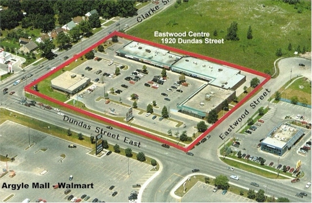 1920 Dundas St, London, ON for sale Primary Photo- Image 1 of 1