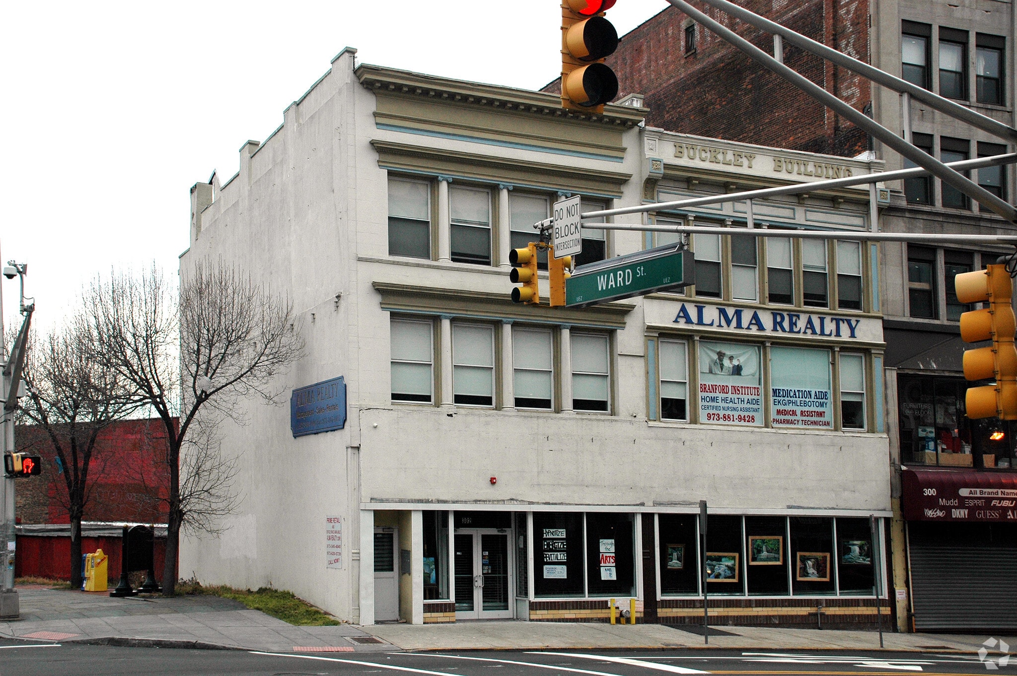 302 Main St, Paterson, NJ 07505 OfficeRetail Space for Lease