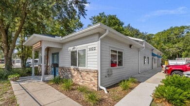 1022 NW 2nd St, Gainesville, FL for lease Interior Photo- Image 2 of 8