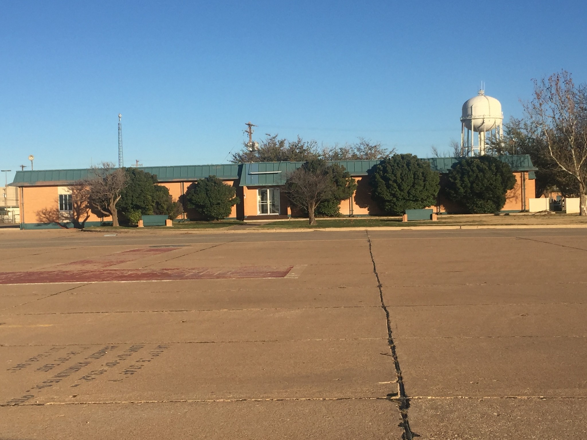 510 Davis Dr, Lubbock, TX for lease Building Photo- Image 1 of 6