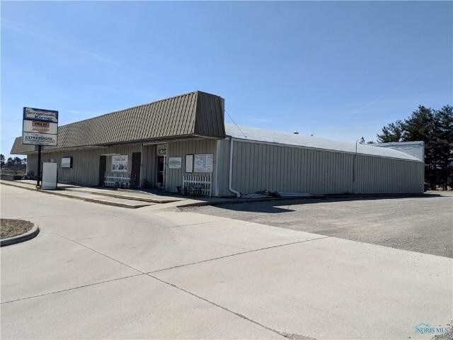 1405-1409 S Defiance St, Archbold, OH for lease Primary Photo- Image 1 of 5