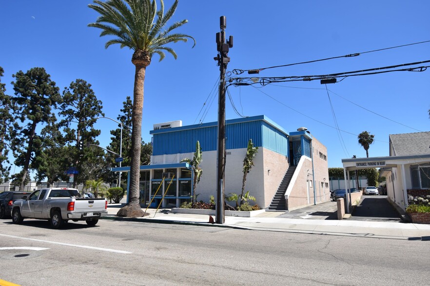 664 E Regent St, Inglewood, CA for lease - Primary Photo - Image 1 of 8