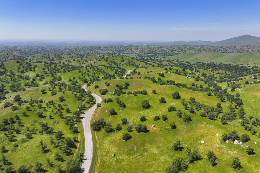 Hot Springs Road, California Hot Springs, CA for sale - Building Photo - Image 3 of 24