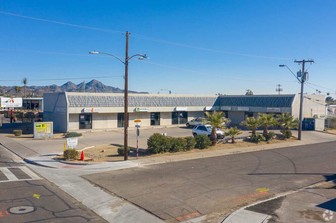 927 W Hatcher Rd, Phoenix, AZ 85021