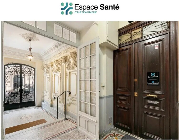 Office in Nice for lease - Lobby - Image 2 of 4