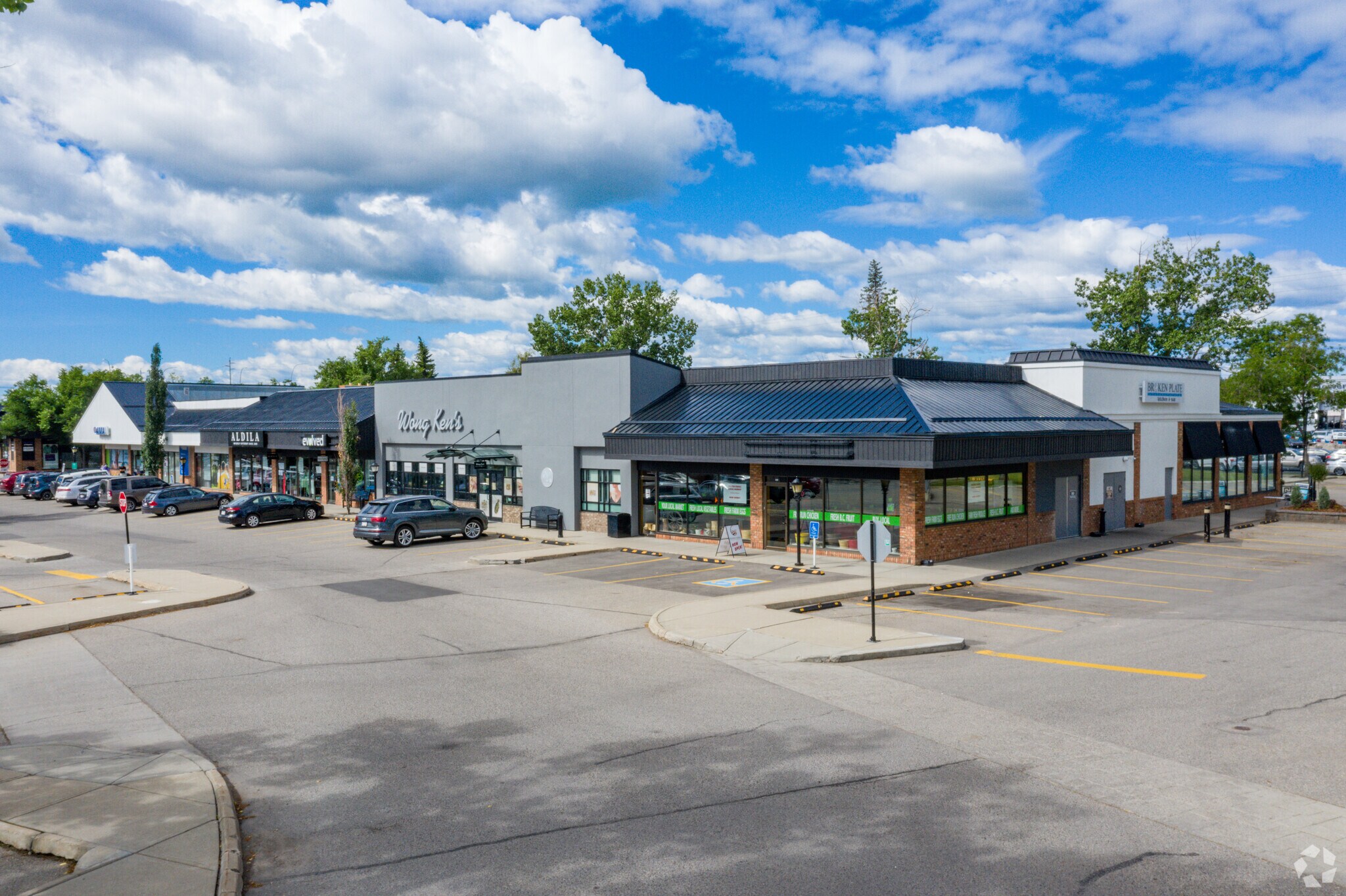 10816 Macleod Trl SE, Calgary, AB T2J 5N8 Willow Park Village