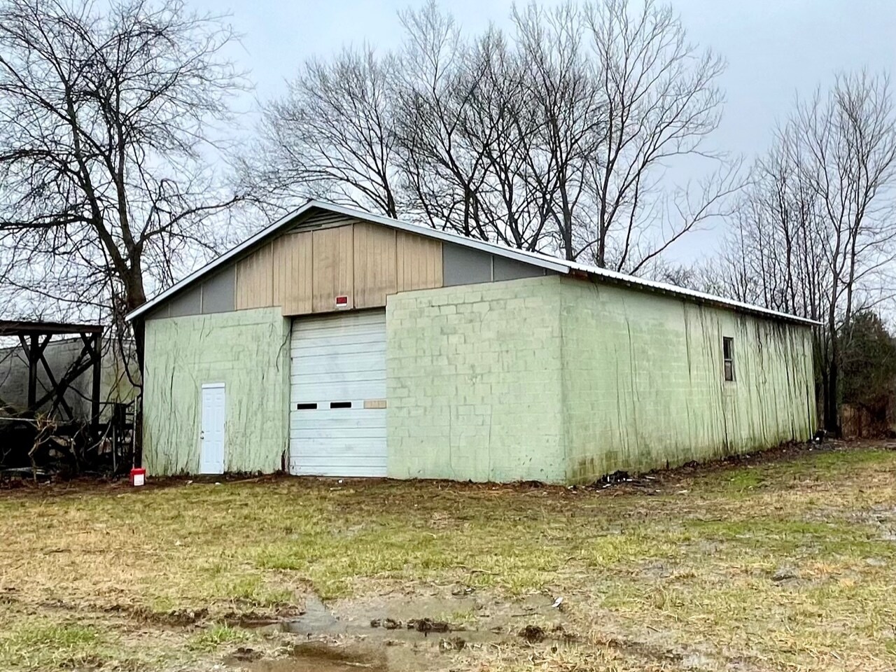 1409 Buffalo Rd, Lawrenceburg, TN 38464 Units A,B,C