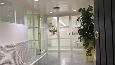 Office/Medical in Barcelona, Barcelona for lease Interior Photo- Image 1 of 14