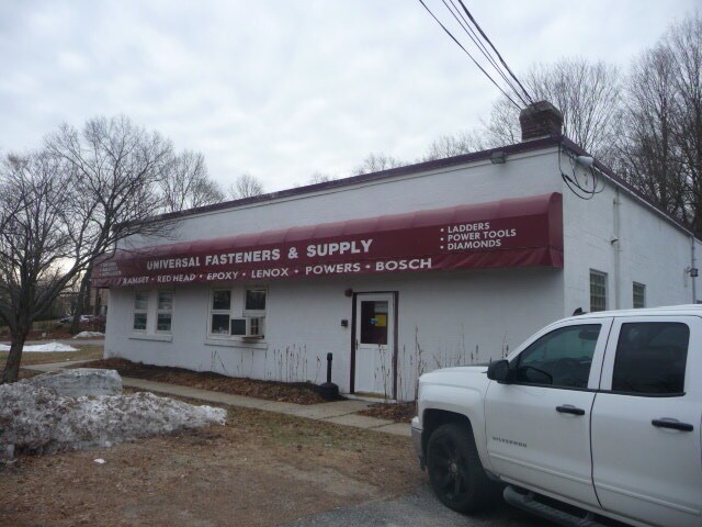 2736 Mendon Rd, Cumberland, RI for sale Primary Photo- Image 1 of 1
