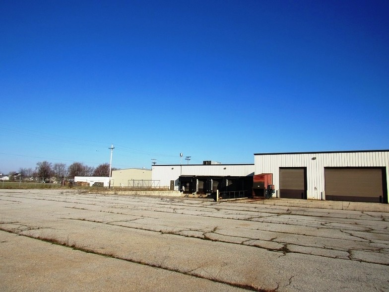 507 W Indiana St, Edon, OH for lease - Building Photo - Image 3 of 10